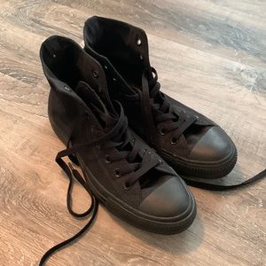 Black, high top, Converse, barely worn, size 9.5 women’s